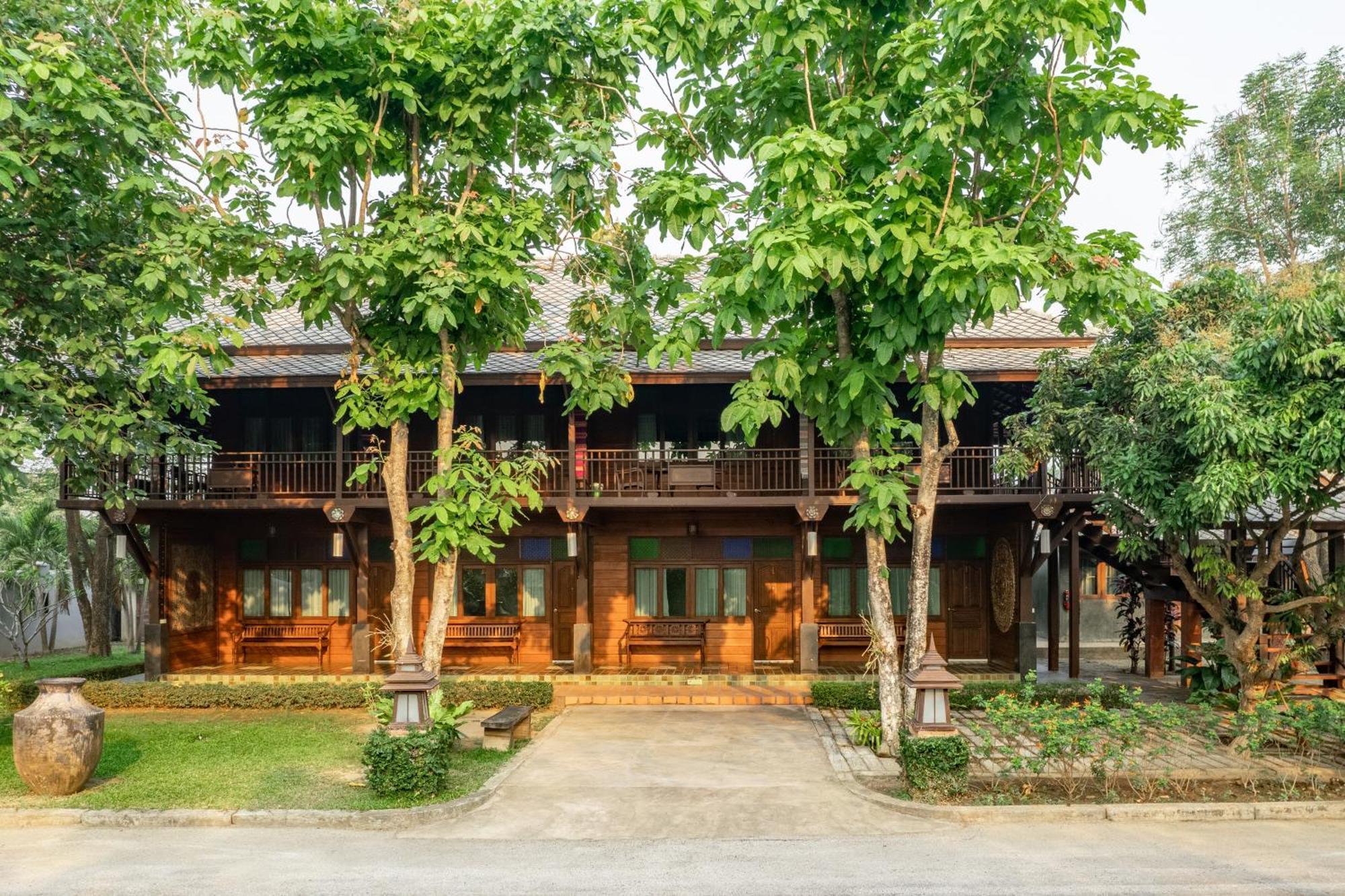 มนต์เมืองเชียงใหม่ รีสอร์ต Monmuang Chiangmai Resort Hang Dong Buitenkant foto
